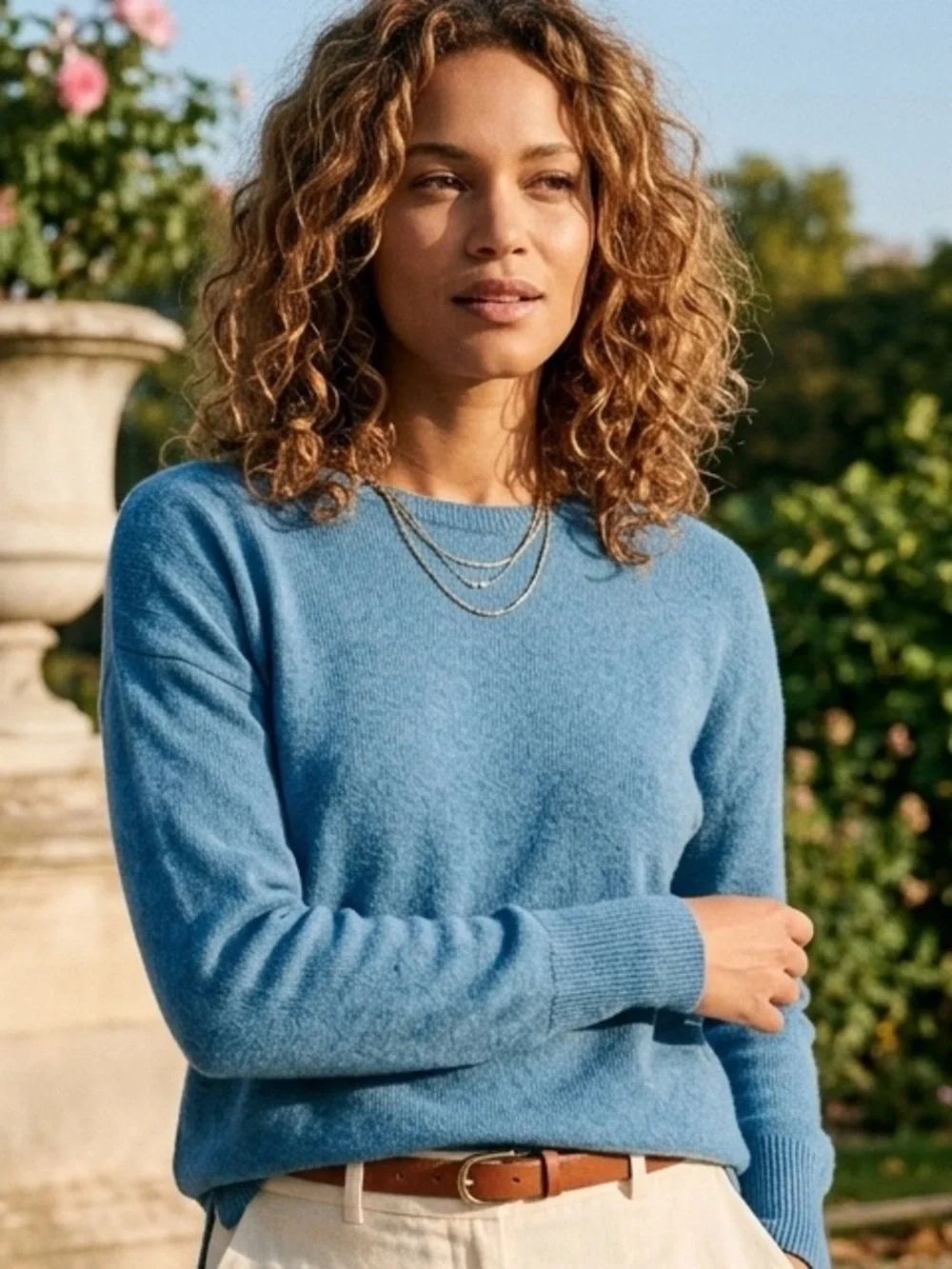 Tahari 100% Cashmere sz M Blue 2-Ply Crewneck Split Hem Womens Sweater